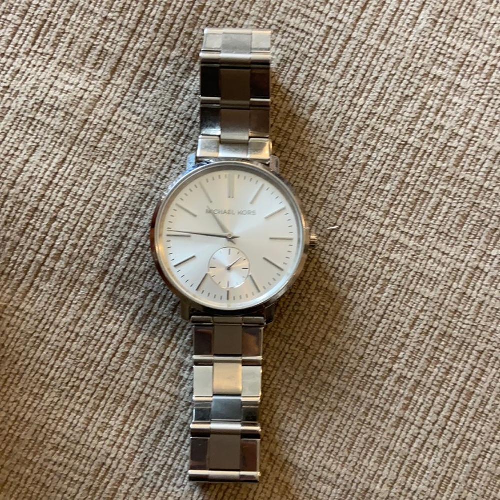 Michael kors silver watch